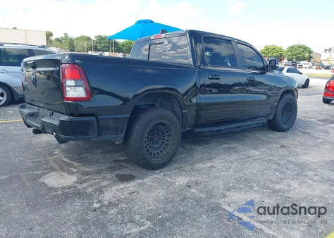 2021 Ram 1500 Big Horn 4X2 5'7 Box из США, поврежденный, VIN 1C6RREFT1MN543109